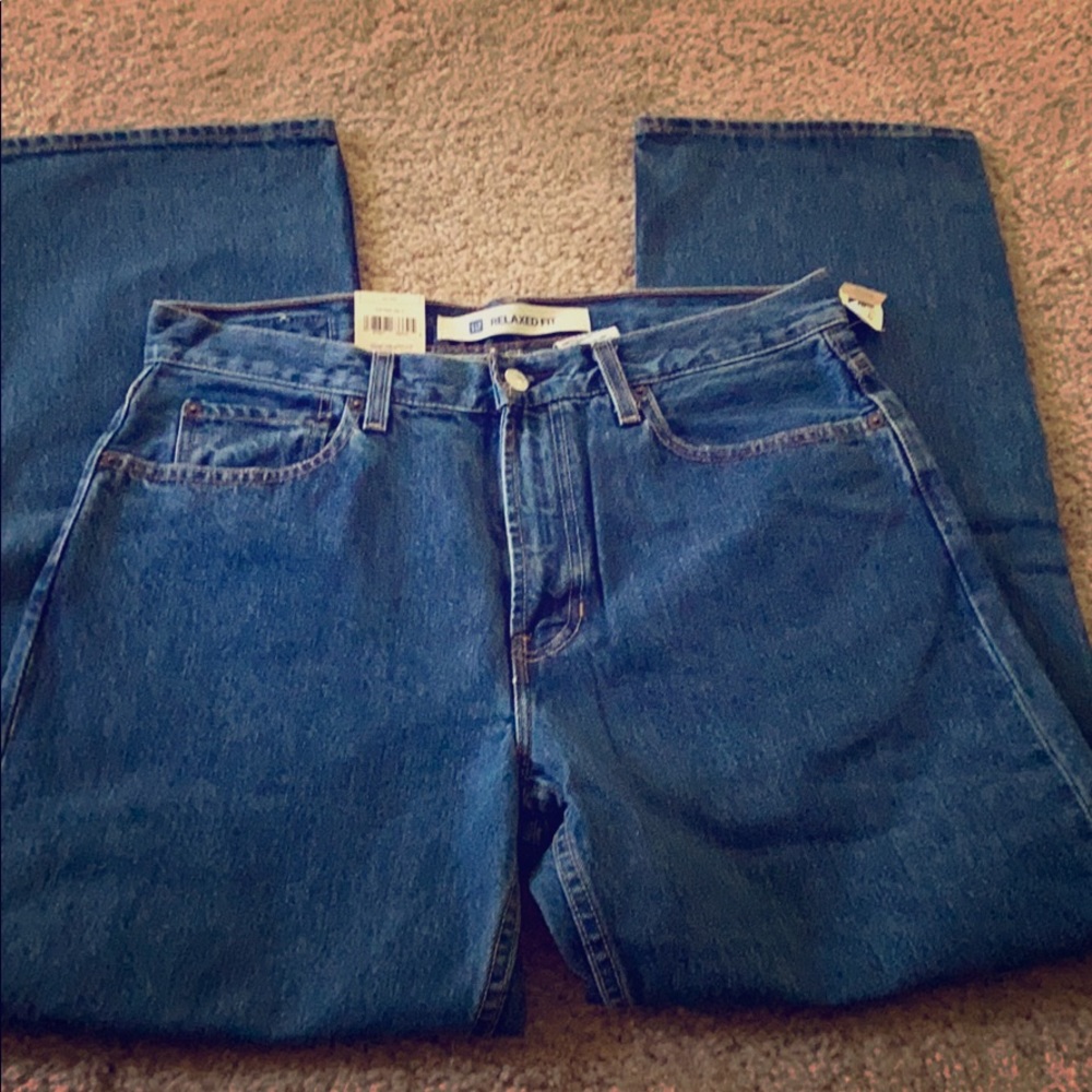 New Gap relaxed fit jeans 33x30